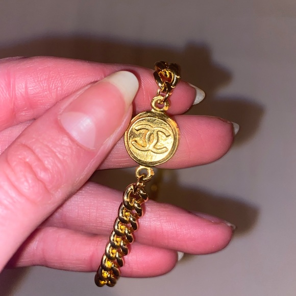 Chanel Reworked Necklace - Picture 5 of 6